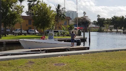 Brisas del Río Marina