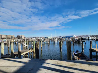 Burr's Marina