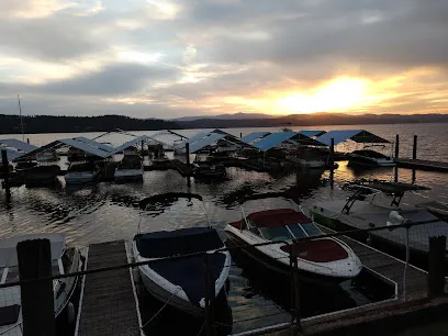 Delavans Marina