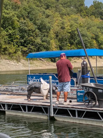 Lee’s Ford Marina