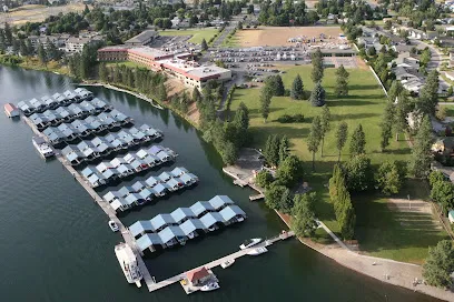 Marina 33