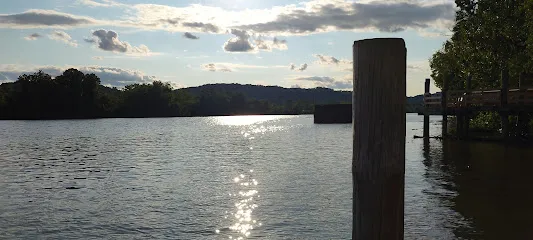 Raymond City Boat Ramp
