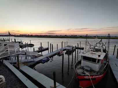 Shawcrest Marina