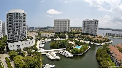 Williams Island Marina